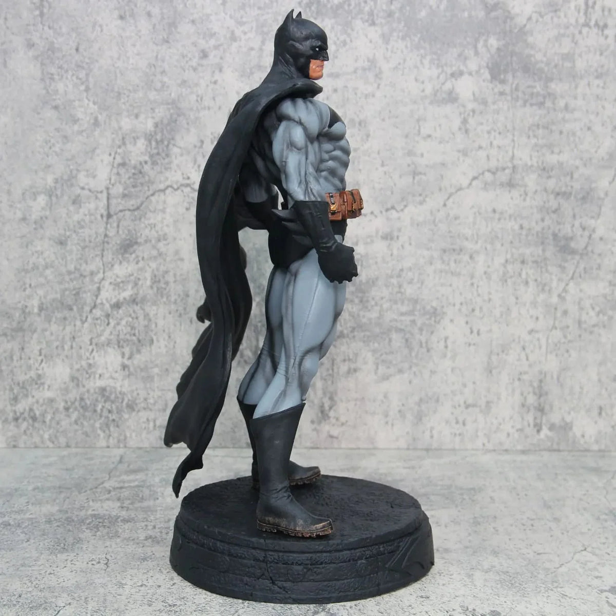 Batman ultimate 38cm
Action Figure