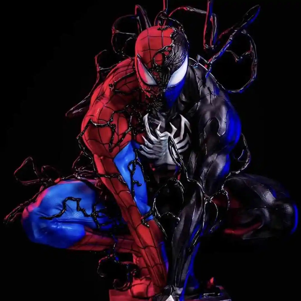 Symbiotic Spider-Man
Venom Figure LED | 40Cm