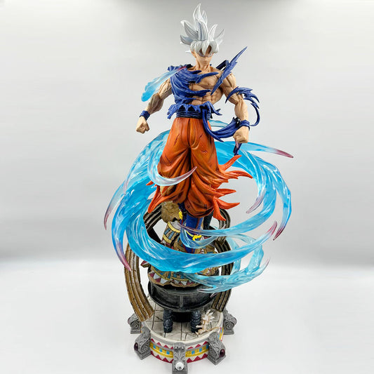 Dragon Ball Z Goku Ultra
Instinct 50cm Action
Figure