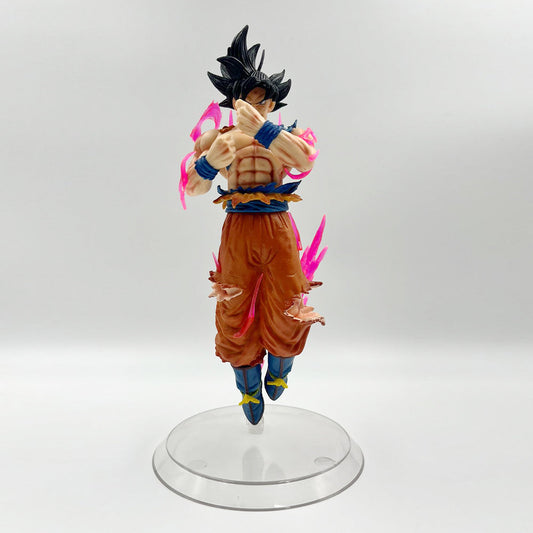 DBZ Goku Ultra Instinct with base 22cm Action Figure