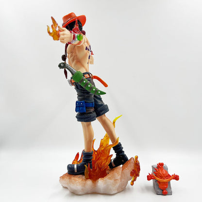 One piece Portgas D Ace
28cm Action Figure