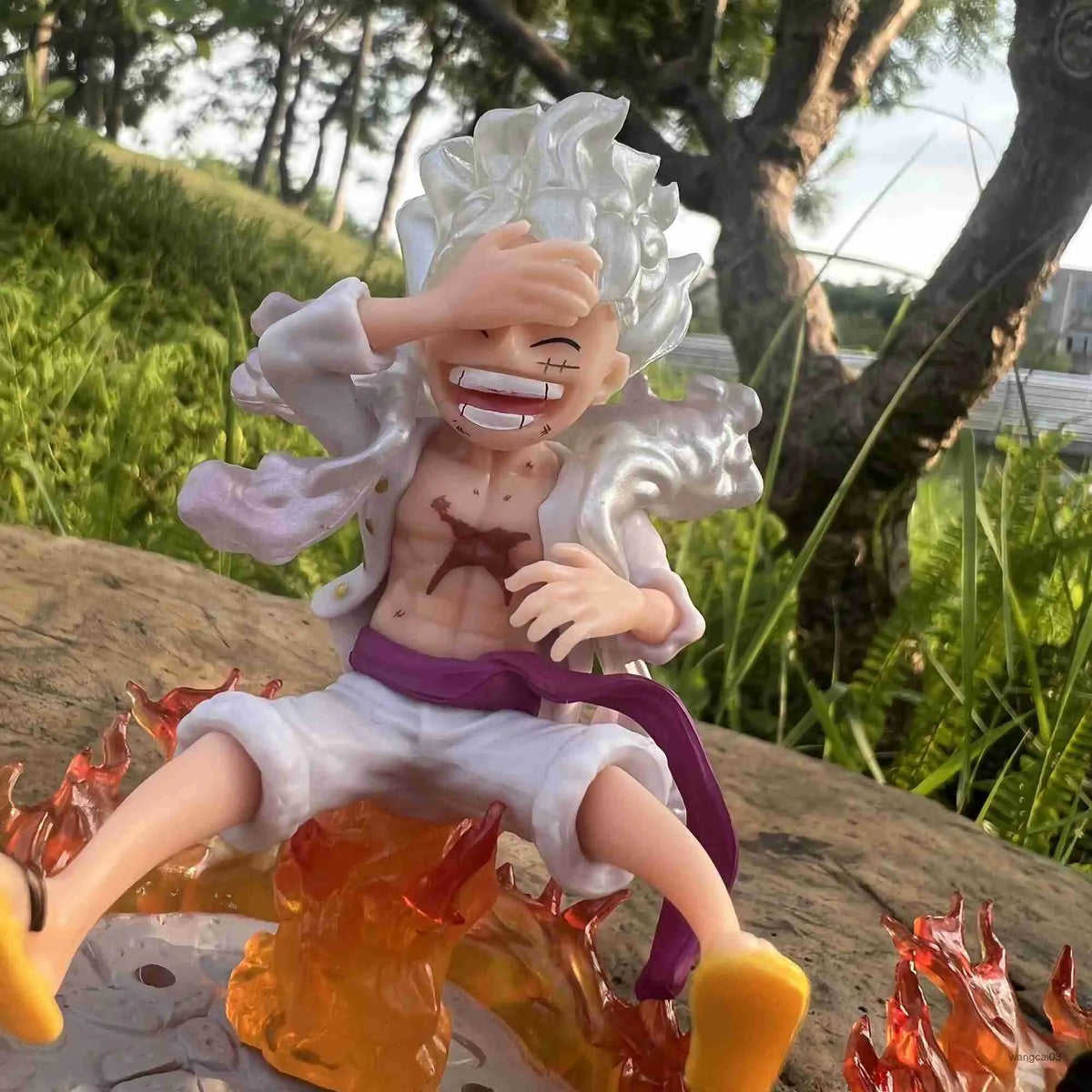Luffy Gear 5 laughing Action Figure 10.5 Cm