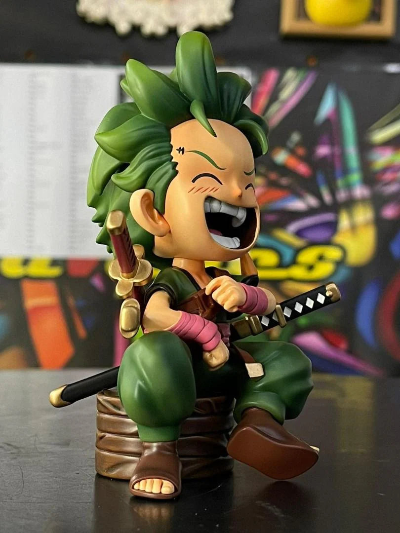 Zoro laughing sitting cute 13cm - One Piece