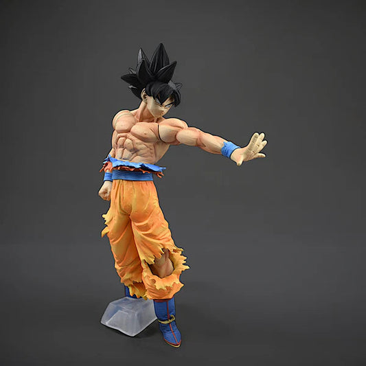 Son Goku Iconic Limited Edition Action Figure With
2 Replaceable Hands (26
Cm Height) - Dragon Ball
Z
