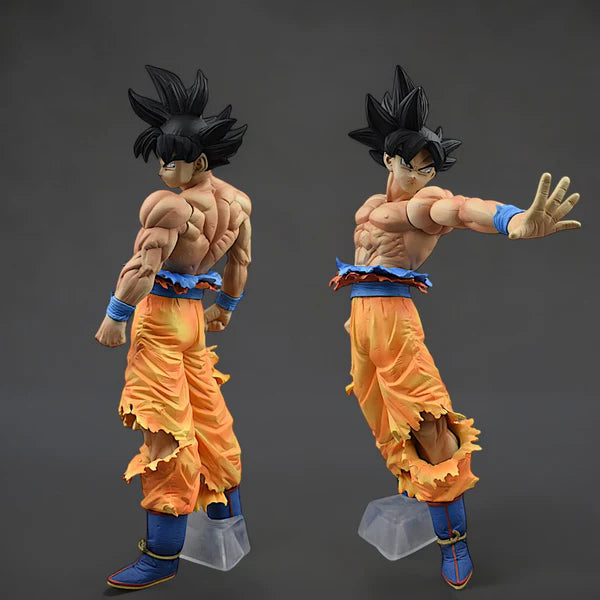 Son Goku Iconic Limited Edition Action Figure With
2 Replaceable Hands (26
Cm Height) - Dragon Ball
Z