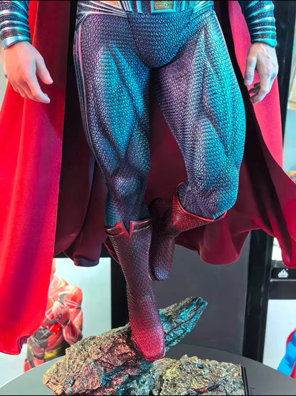 DC Collectibles Superman Statue 45Cm